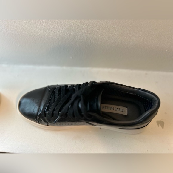 Steve Madden men leather shoe size 8 - Picture 3 of 4
